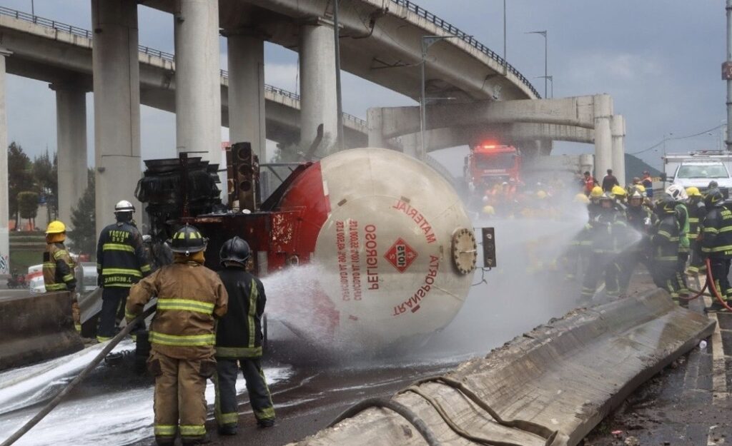 Conductor tomó curva a 46 km/h, no hubo baches ni fallas en pipa: Fiscal de CDMX