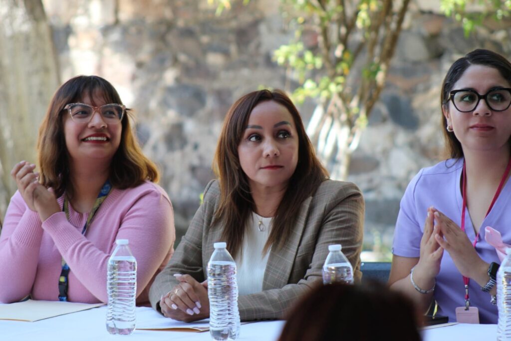 AJACUBA PROMUEVE LA SALUD FEMENINA CON EL FORO “SIN REGLAS Y SIN MITOS: MENOPAUSIA ACOMPAÑADA”